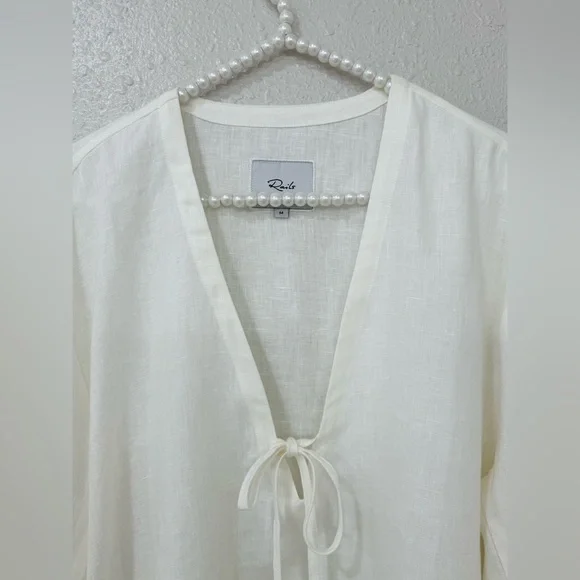 RAILS Myra Tie Neck Linen Top In White Size M-L - Picture 4 of 10